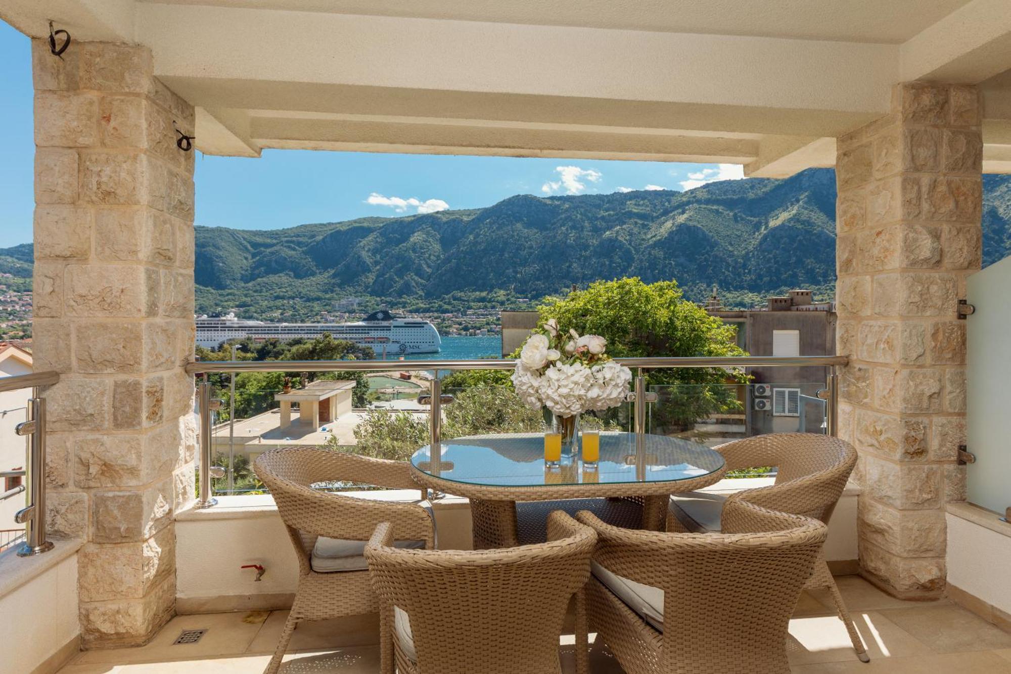 Apartments Los Olivos Kotor Exteriér fotografie
